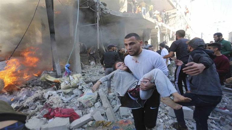مدير المكتب الإعلامي: توقعات بارتفاع عدد الشهداء جراء قصف مدرسة السردي في غزة