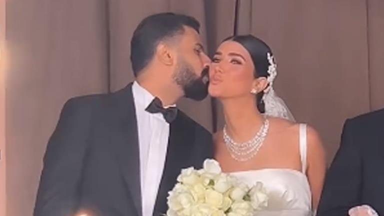 بسمة بوسيل وأحمد أبو هشيمة.. 15 صورة من حفل زفاف شقيقة محمد سامي