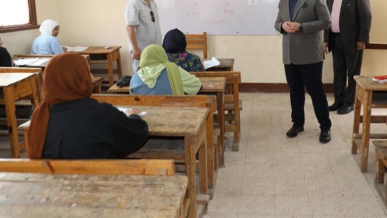 غش جماعي في امتحانات الشهادة الإعدادية بالشرقية.. وقرارات عاجلة من التعليم