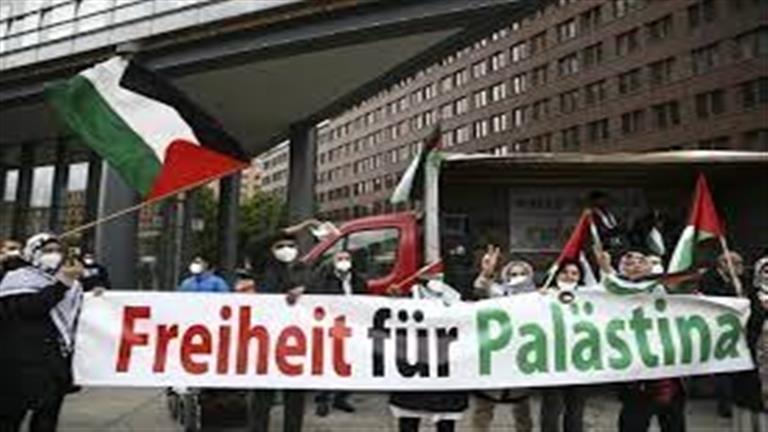 نشطاء مؤيدون لفلسطين يعتزمون البقاء بغرف يحتلونها بجامعة برلين حتى تلبية مطالبهم
