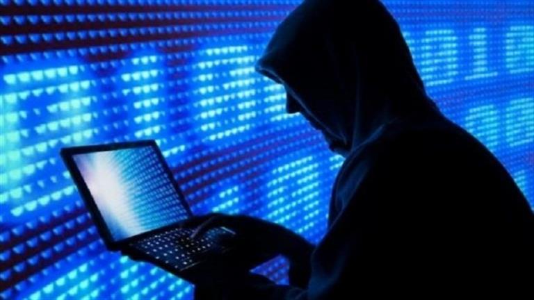 ضبط عصابة إلكترونية تنصب على المواطنين عبر فيسبوك بشهادات جامعية مزيفة