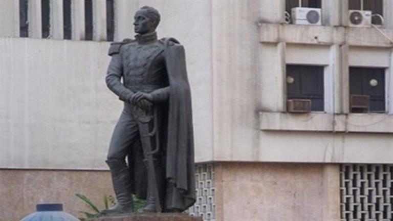 مصدر أمني يكشف حقيقة سرقة سيف تمثال "سيمون بوليفار"
