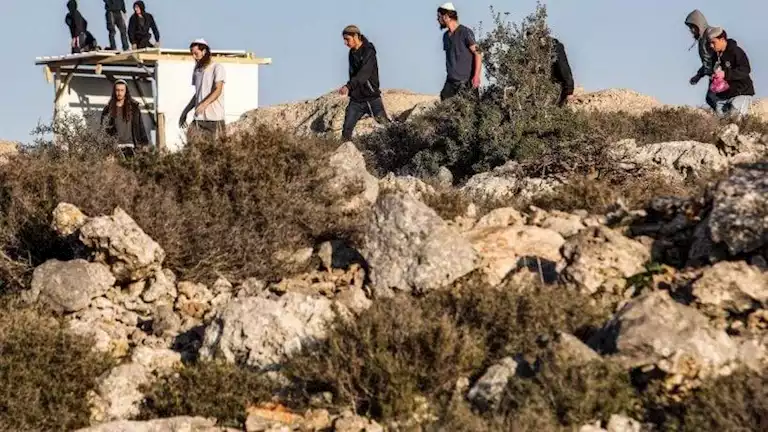 مستعمرون ارشيفية