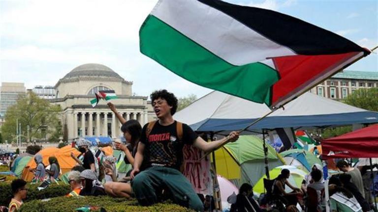الاحتجاجات المؤيدة للفلسطينيين تضغط على بايدن في اتجاه وقف الحرب