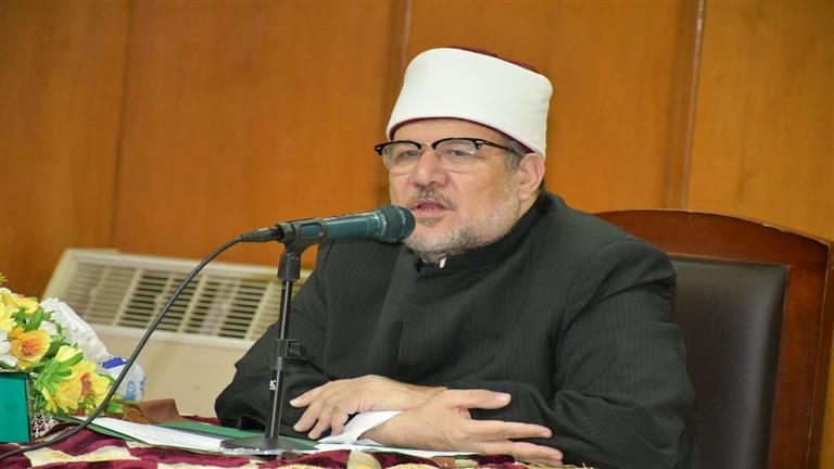 التبرعات بالمساجد والمقارئ.. توجيهات عاجلة من وزير الأوقاف للمديريات الإقليمية
