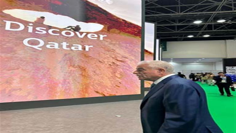محافظ جنوب سيناء يتفقد الأجنحة العربية المشاركة في معرض سوق السفر العربي بدبي