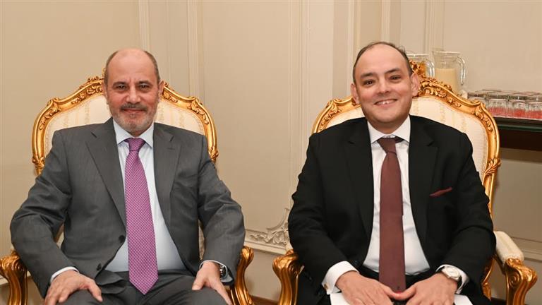 وزير التجارة يبحث مع نظيره الأردني تعزيز العلاقات بين البلدين  
