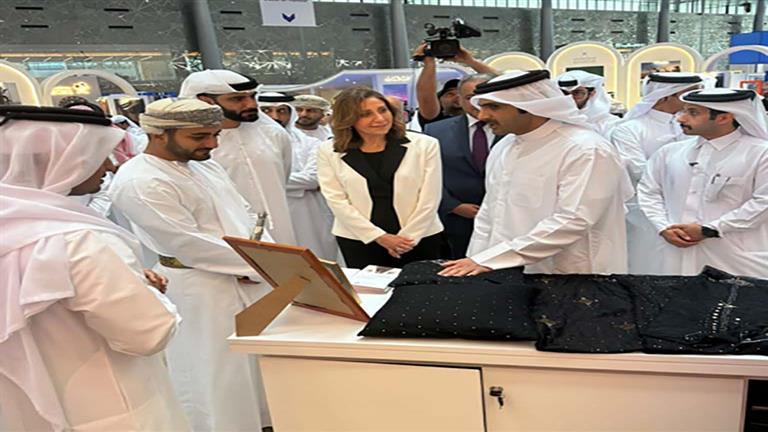 وزيرة الثقافة تُشارك في افتتاح الدورة 33 من معرِض الدوحة الدُولي للكتاب
