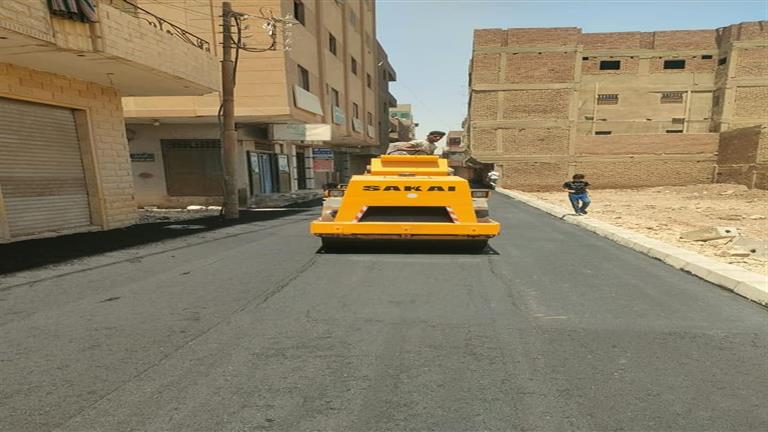 10 صور ترصد رصف وتطوير شارع اللواء يسري بالعياط في الجيزة