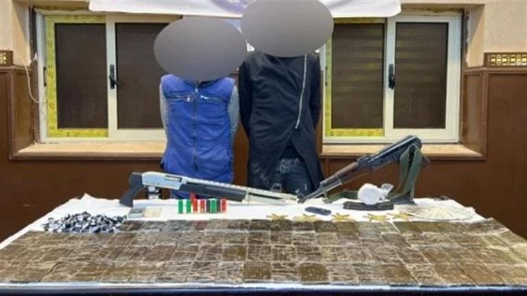 ضبط مخدرات بقيمة 1.5 مليون جنيه بحوزة عنصرين إجراميين في الإسكندرية 