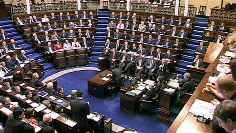 برلماني أيرلندي ينفعل بسبب سياسة نتنياهو في حرب غزة (فيديو)