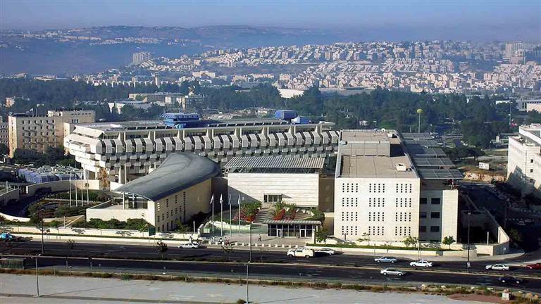 استهداف سفارة إسرائيل في رومانيا بعبوة حارقة