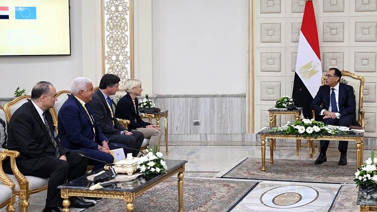 رئيس الوزراء والملا يلتقيان برئيسة منطقة شمال إفريقيا والمشرق العربي في إيني الإيطالية 