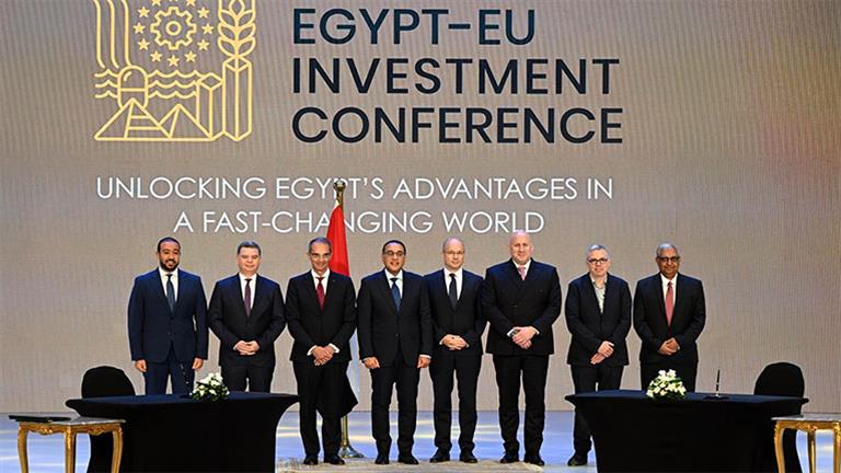 مدبولي يشهد توقيع اتفاقيتين بين المصرية للاتصالات وميدوسا الأوروبية 