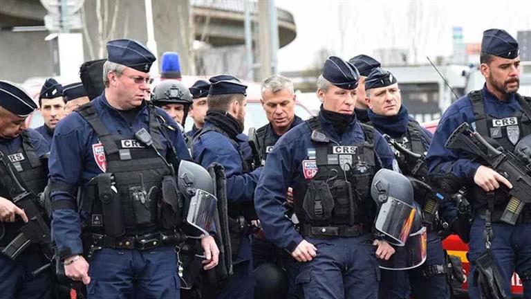 فرنسا تعلن القبض على "روسي أوكراني" عقب انفجار قرب باريس
