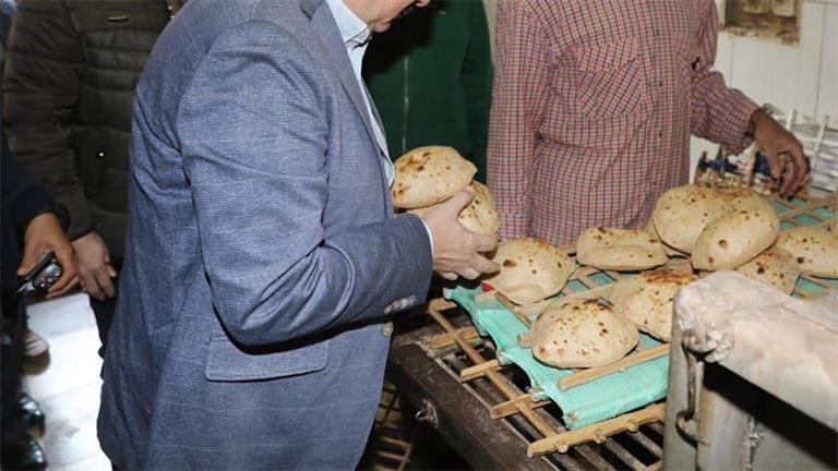 محافظ المنوفية: غلق 13 مخبز بلدى لمخالفتهم اللوائح والقوانين 