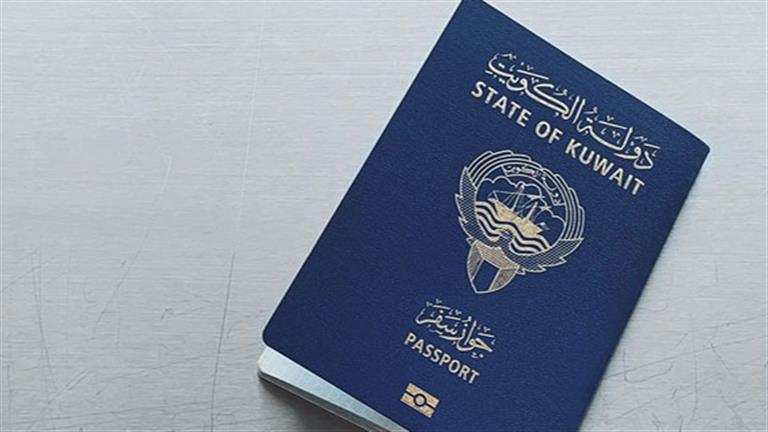 سرقت جواز سفره ووجهه.. طبيبة مصرية تنتحل شخصية مواطن كويتي كان مريضا