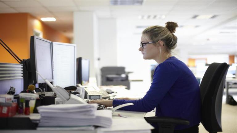 موظفو العمل المكتبي أكثر عرضة للإصابة بهذا المرض 