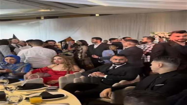 "بالرقص مع الشحات".. محمود كهربا يشعل حفل زفاف مروان عطية (فيديو وصور)