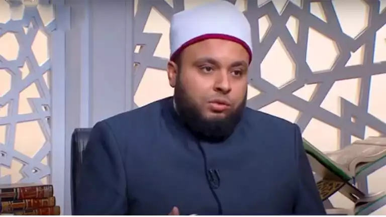 هل يجوز إخراج الزكاة في بناء المساجد؟.. أمين الفتوى يجيب