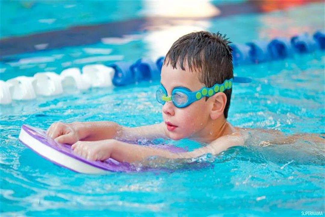 9 نصائح قبل نزول طفلك حمام السباحة- تحميه من مرض خطير
