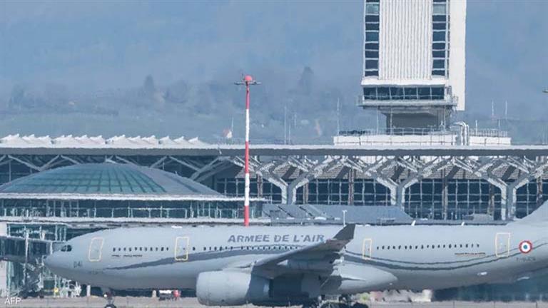 إنذار بوجود قنبلة في مطار على الحدود السويسرية الفرنسية