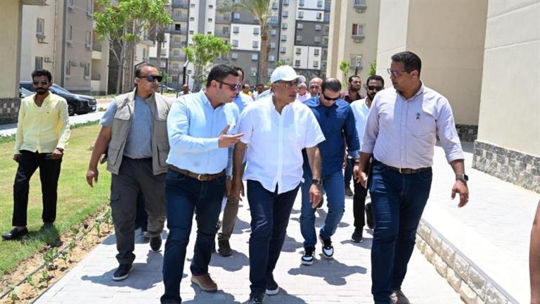 رئيس الوزراء يتفقد مشروع "سكن مصر" بمدينة العلمين الجديدة