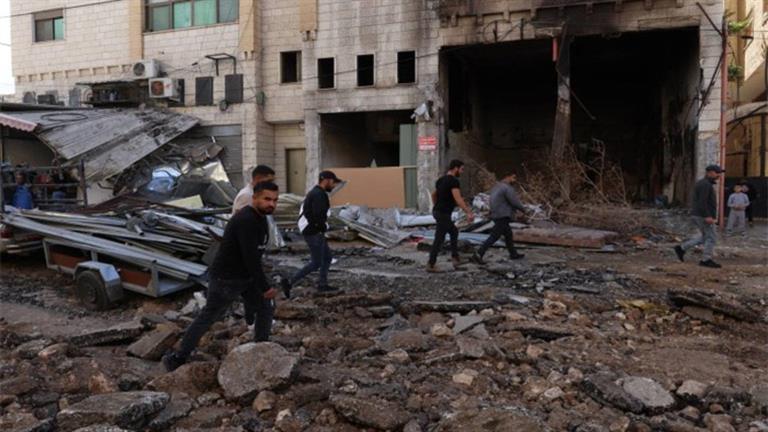 شهيد و13 مصابًا في قصف إسرائيلي استهدف مخيم "بلاطة" بالضفة 