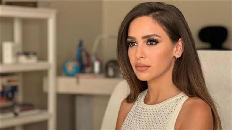 بالفيديو.. جميلة عوض تكشف سبب اختيار عمرو يوسف شاهدًا على عقد قرانها