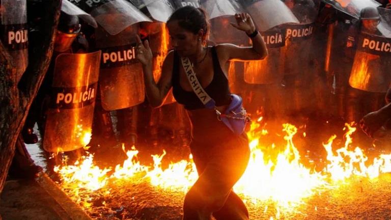 قتلى في احتجاجات ضد نتائج انتخابات الرئاسة في فنزويلا