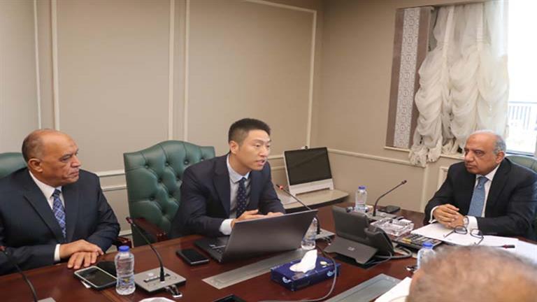 فتح المجال للقطاع الخاص.. وزير الكهرباء يبحث مع "ستيت جريد" الصينية تطوير الشبكة الموحدة