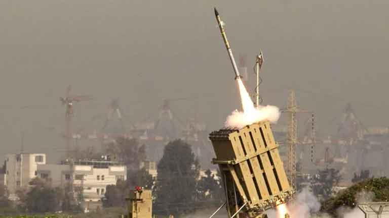 العربية: الدفاعات الجوية الإسرائيلية تعترض صاروخًا بالستيًا من العراق