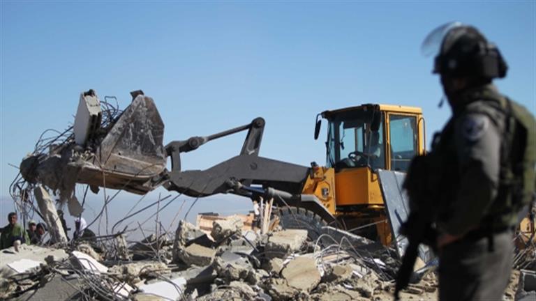 مسؤول فلسطيني: الجرافات الإسرائيلية تهدم 9 مساكن شرق الخليل