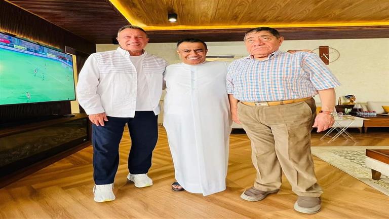 الخطيب يزور الإعلامي الإماراتي يعقوب السعدي في منزله بأبوظبي (صور)