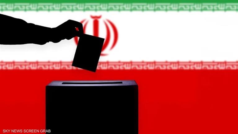 جولة الإعادة في انتخابات الرئاسة الإيرانية تشهد مواجهة بين المتشدد جليلي والمعتدل بزشكیان