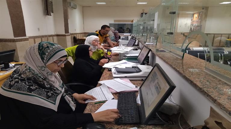 المركز التكنولوجي بطور سيناء يواصل العمل خلال الفترة المسائية لإنهاء طلبات المواطنين