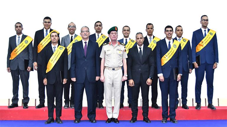 الأكاديمية العسكرية تحتفل بتخرج الدفعة الأولى من المعينين بالجهات القضائية