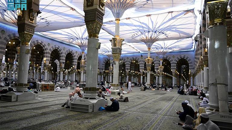 المسجد النبوي الشريف: أكثر من 3700 درس علمي متعدد اللغات في السنة الواحدة