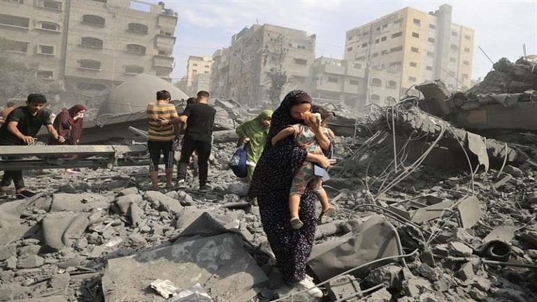 10 شهداء في قصف إسرائيلي استهدف مدرسة تأوي نازحين بمدينة غزة