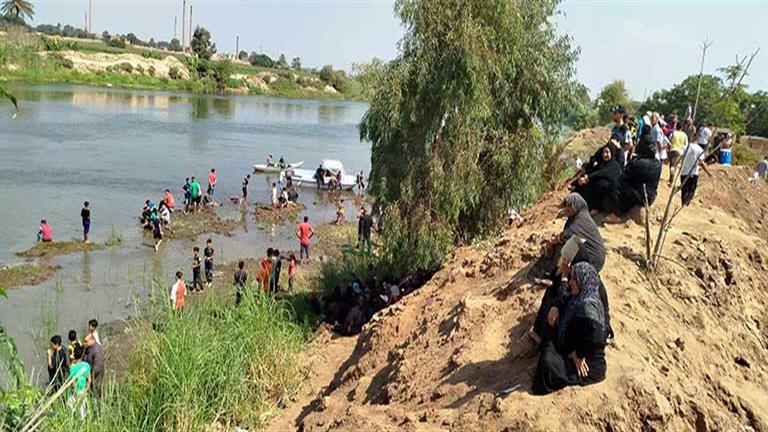 صور| "النساء على الشط والرجال في النيل".. فرق الإنقاذ النهري بالغربية تواصل البحث عن طفلة "كفر حانوت" الغارقة