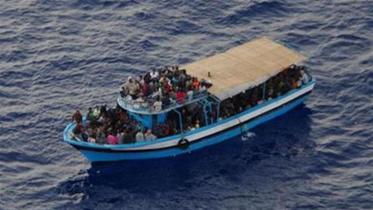 إنقاذ 10 مهاجرين غير نظاميين إثر غرق قارب غربي تركيا
