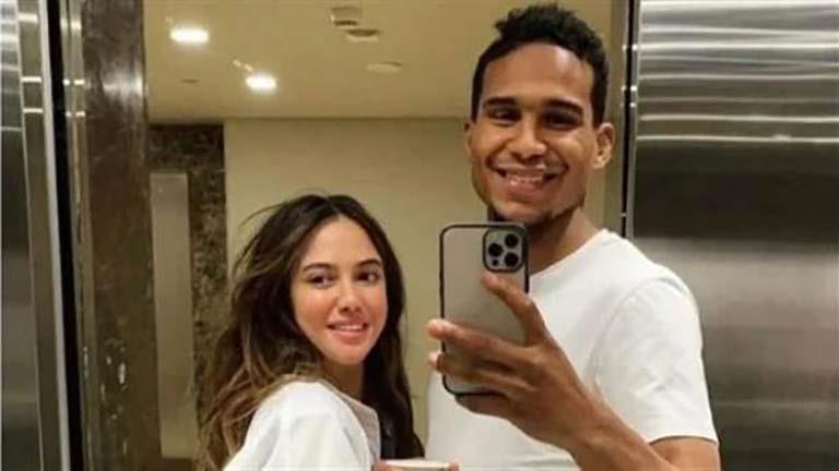 "بيكلمني قبل أي مباراة مع الزمالك".. 17 صورة لرحلة سيف الدين الجزيري وزوجته