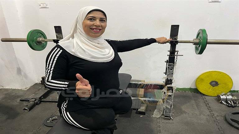 "فقدت قدميها فى طفولتها".. قصة كفاح اللاعبة سهام على  بطلة العالم فى رفع الأثقال  - صور  