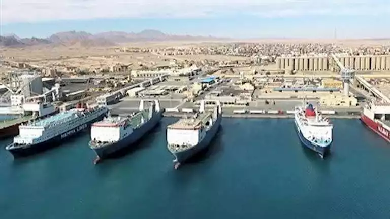 تداول 21 ألف طن بضائع بموانئ البحر الأحمر اليوم