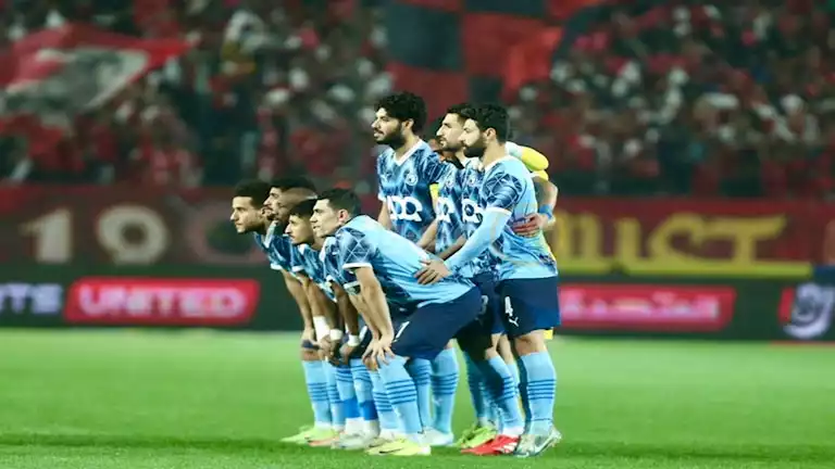 إبراهيم عادل يقود هجوم بيراميدز في مواجهة الزمالك