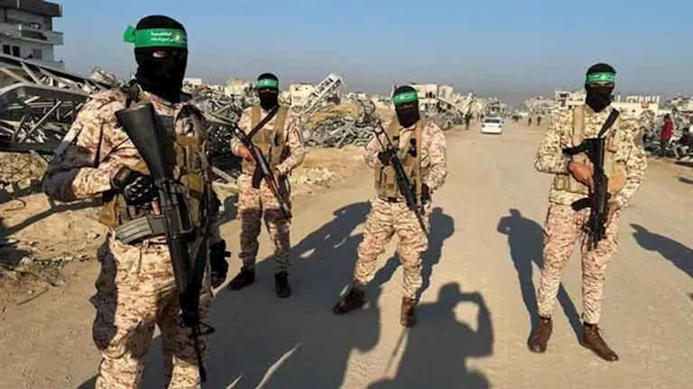 بي بي سي: حماس تستدعي 7 آلاف مقاتل وتعين 5 محافظين عسكريين بغزة (فيديو-صور) 
