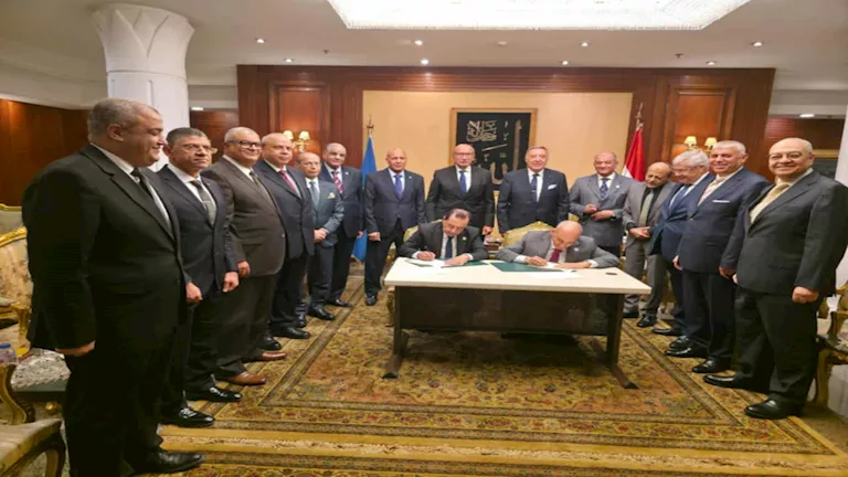 الدستورية توقع بروتوكول تعاون مشترك مع النقض لتعزيز التعاون