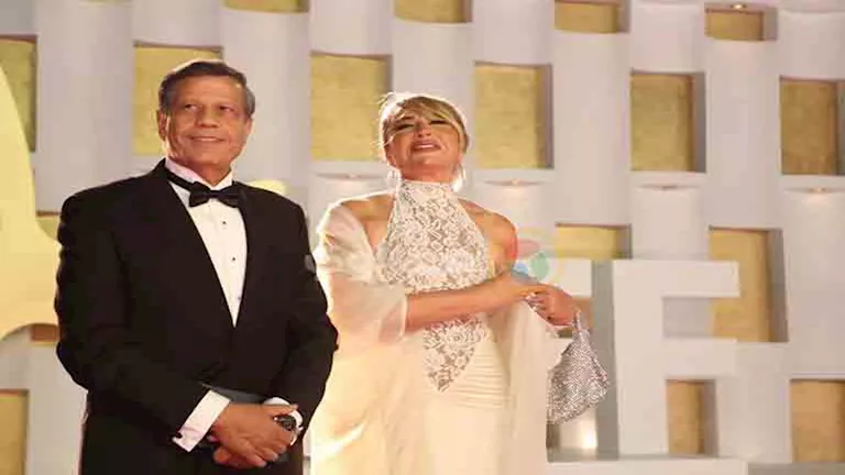 عرسان الفن يتألقون في مهرجان الجونة السينمائي الثامن