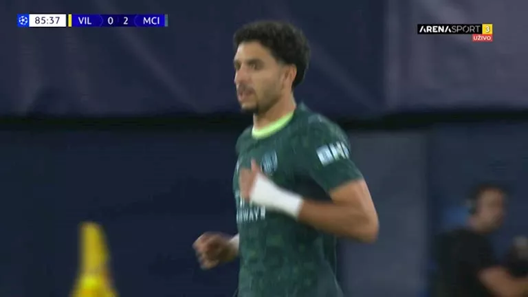 عمر مرموش يعود للملاعب بعد 42 يومًا من الغياب ويساهم في انتصار مانشستر سيتي