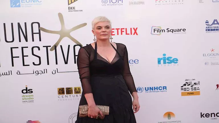 كريستين إليز تتألق بإطلالة راقية في اليوم الثامن من مهرجان الجونة السينمائي